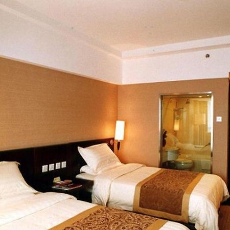 Dong Fang Hotel Пекін Екстер'єр фото