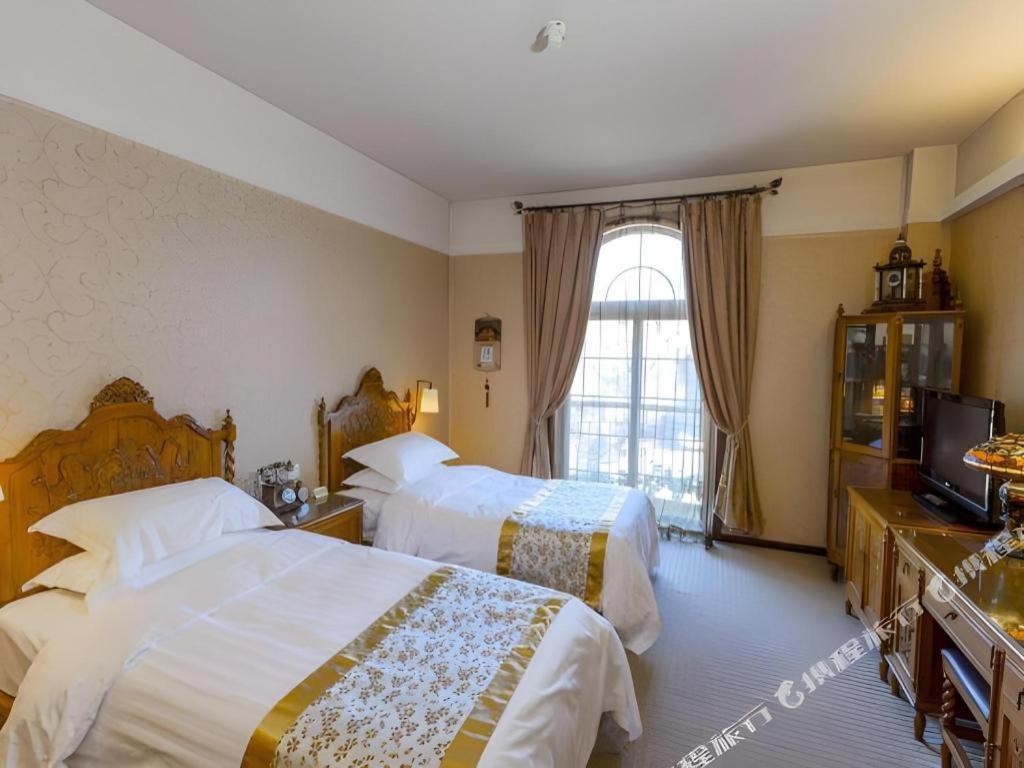 Dong Fang Hotel Пекін Екстер'єр фото